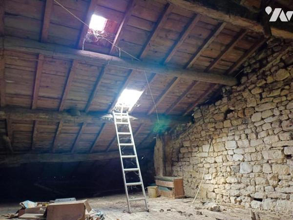 ANCIEN CORPS DE FERME - DEPENDANCES - PRE A VENDRE A LION DEVANT DUN