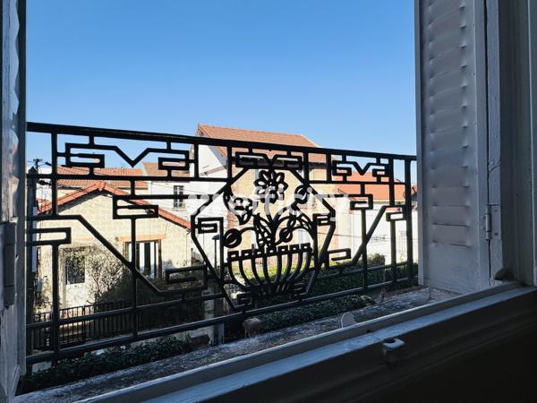 Maison
         4 pièces
        - 60 m² 469 000 € *