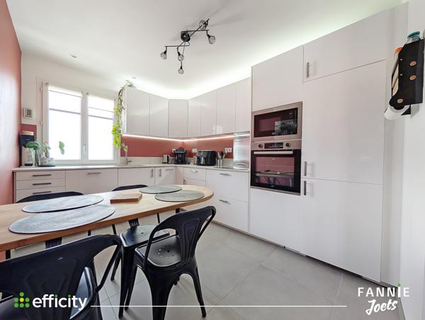 Appartement
         6 pièces
        - 122 m² Exclusivité 395 000 € *