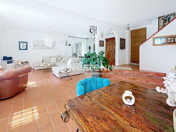Exclusivité VENTABREN !!! Magnifique maison au calme absolu avec des prestations haut de gamme.