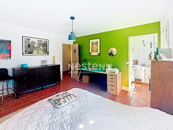 Exclusivité VENTABREN !!! Magnifique maison au calme absolu avec des prestations haut de gamme.