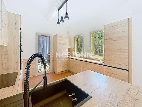 Exclusivité VENTABREN !!! Magnifique maison au calme absolu avec des prestations haut de gamme.