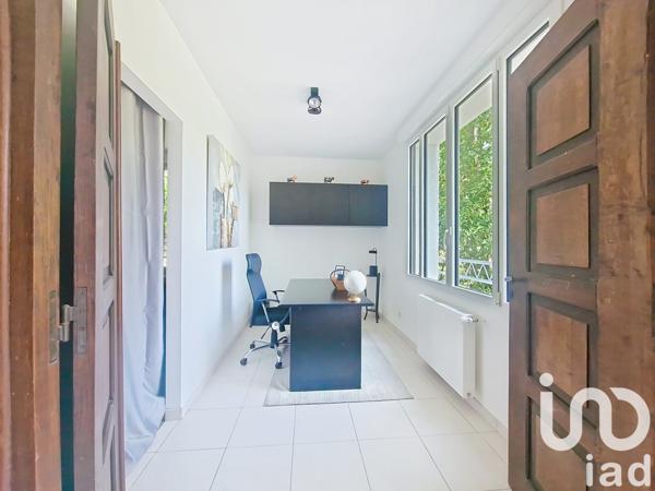 Maison à vendre 8 pièces 232 m² Saint-Fargeau-Ponthierry