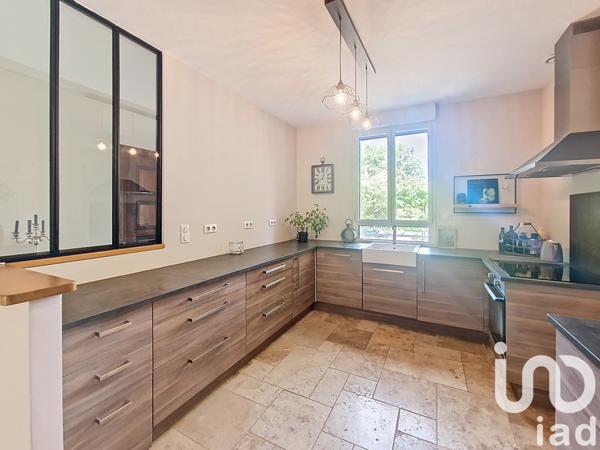 Maison à vendre 8 pièces 232 m² Saint-Fargeau-Ponthierry