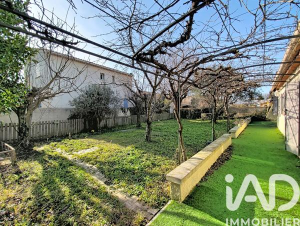 Maison à vendre 6 pièces 136 m² Entraigues-sur-la-Sorgue