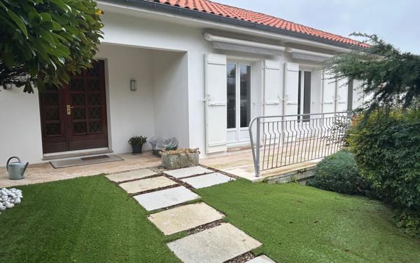 Maison à vendre    4 pièces •  La Rochelle