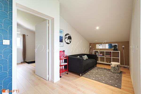 Maison entièrement rénovée - 1800m2 - Garages - GRAULHET