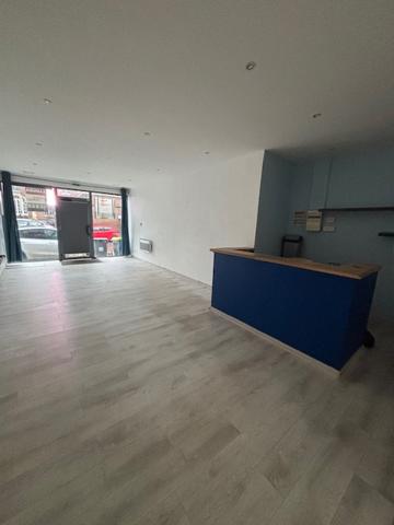 Villeneuve-d'Ascq (59650) Local commercial 90m² très bon emplacement