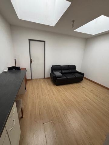 Villeneuve-d'Ascq (59650) Local commercial 90m² très bon emplacement