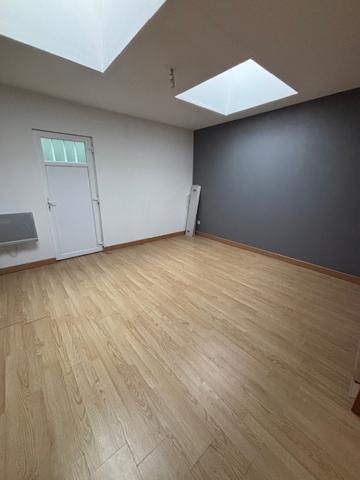 Villeneuve-d'Ascq (59650) Local commercial 90m² très bon emplacement