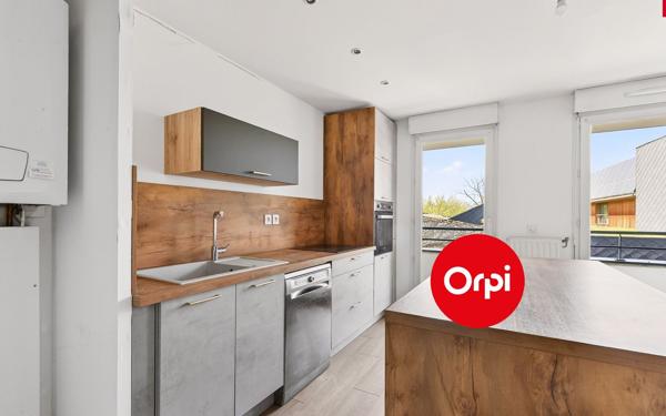 Appartement à vendre    3 pièces • 70 m2 Saint-Priest