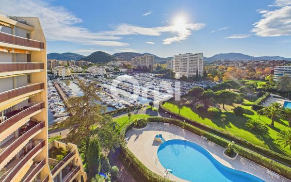 Appartement à vendre    4 pièces • 98 m2 Mandelieu-la-Napoule