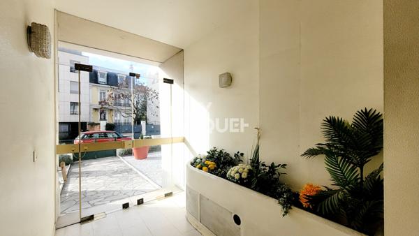BOIS COLOMBES, MAIRIE/ 3 P. 57,50 m² avec BALCON