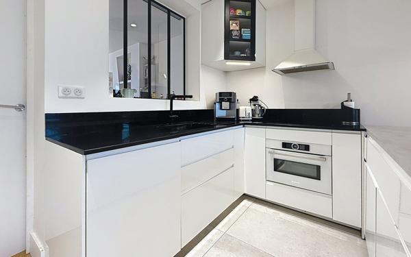 Appartement à vendre    3 pièces • 60,33 m2 Paris 13