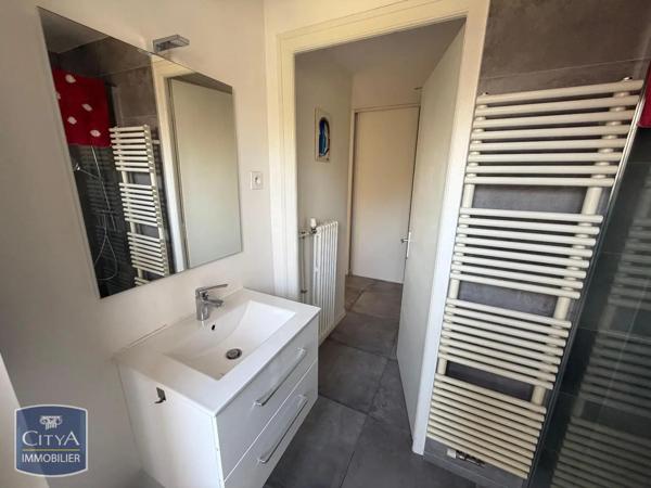 Appartement à louer 3 pièces 56.5m² Annemasse (74100)