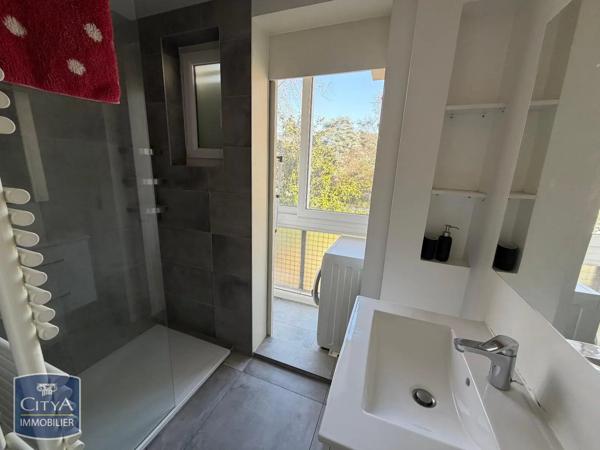 Appartement à louer 3 pièces 56.5m² Annemasse (74100)