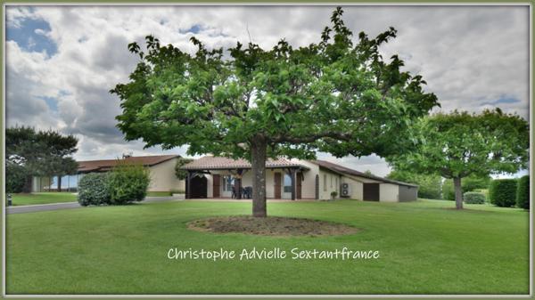 2 maisons et grandes dépendances sur magnifique parc , prairies et grand étang