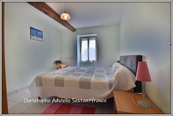 2 maisons et grandes dépendances sur magnifique parc , prairies et grand étang