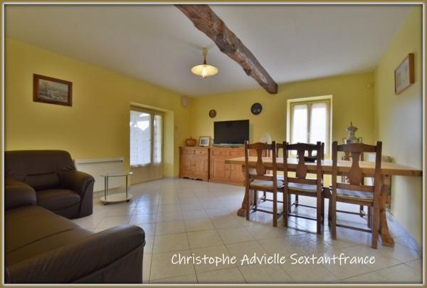 2 maisons et grandes dépendances sur magnifique parc , prairies et grand étang