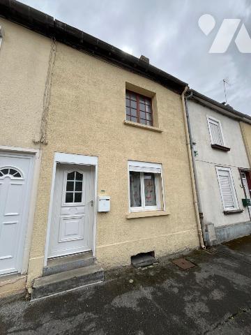 PICQUIGNY - EXCLUSIVITE - MAISON DE VILLAGE - A RENOVER - 3 CHAMBRES - JARDIN