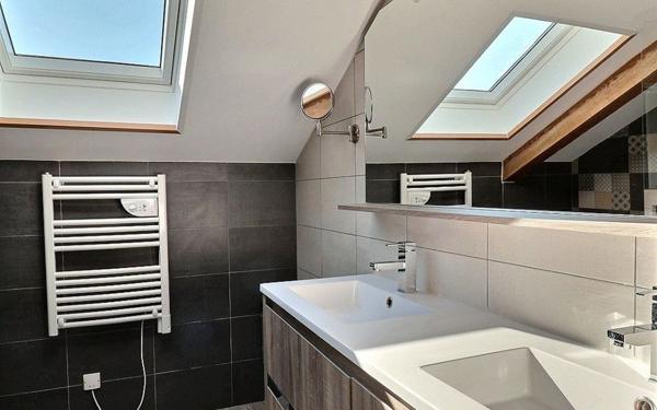 Appartement à louer    3 pièces • 56,05 m2 Saint-Pierre-en-Faucigny