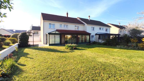 Maison 6 pièces à vendre Châtellerault - 86100 / Réf: 11927