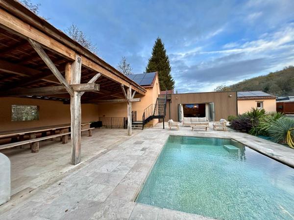 Superbe demeure de prestige, 230 m²,  au Eyzies 24620