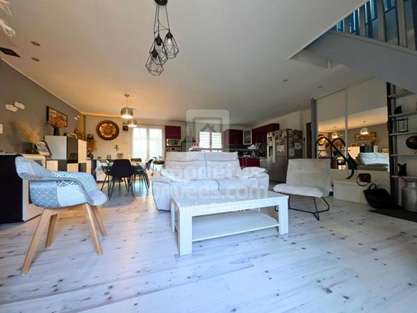 Maison indépendante - Pougues Les Eaux - 6 pièces