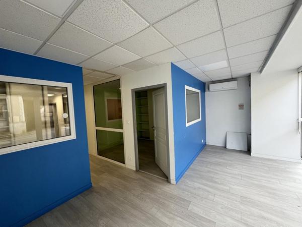 Local commercial à louer |  Ruffec |  4 pièces | 71 m²