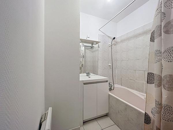 Appartement Nantes Chantenay - Proche Place Jean Macé - 1 chambre - Balcons - Garage