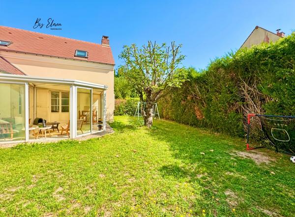 MAISON INDIVIDUELLE, FAMILIALE AU CALME, 6 PIECES – JARDIN SANS VIS‑A‑VIS - RER A A PIED - A 35 MIN DE CHATELET‑LES‑HALLES.