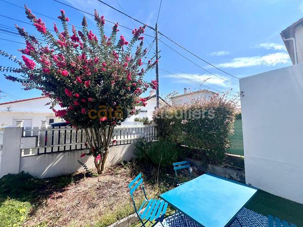 Vente
                Maison56 m² - 3 Pièces -
                    ROYAN (17200)