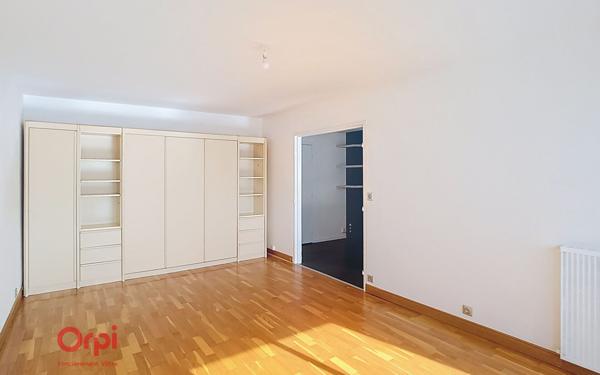Appartement à louer    2 pièces • 50 m2 Nantes