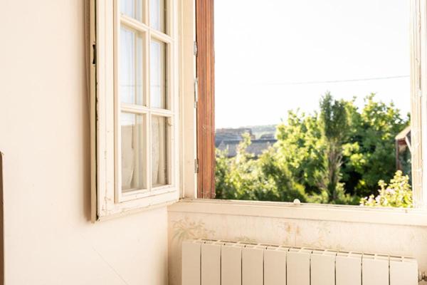 LIEUX UNIQUES ® PROPRIÉTÉS PRIVÉES -  PROPOSE ANCIEN COUVENT DE 173 M² SUR UN TERRAIN DE 1.600 M² - AZÉ - GARE TGV VENDÔME