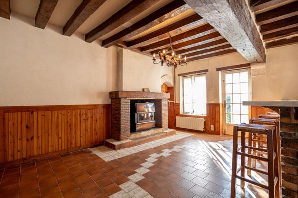 LIEUX UNIQUES ® PROPRIÉTÉS PRIVÉES -  PROPOSE ANCIEN COUVENT DE 173 M² SUR UN TERRAIN DE 1.600 M² - AZÉ - GARE TGV VENDÔME