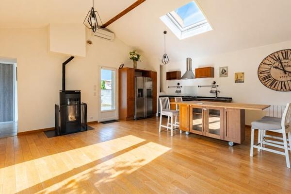 Maison 349 520 € Artigues-près-Bordeaux 4 p 94 m² DPE D