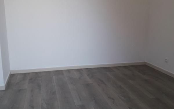 Appartement à louer    2 pièces •  Rochefort