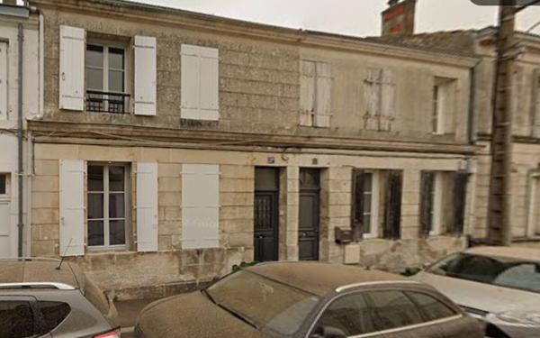 Appartement à louer    2 pièces •  Rochefort