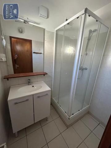 Appartement à louer 2 pièces 49m² Bergerac (24100)