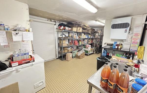 Vente Local commercial Montournais   