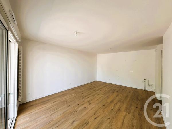 Appartement F3 à vendre  3 pièces - 59,90 m 2   LE FENOUILLER  - 85