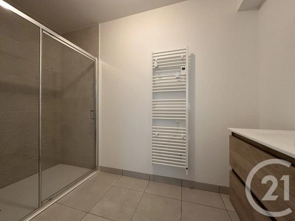 Appartement F3 à vendre  3 pièces - 59,90 m 2   LE FENOUILLER  - 85