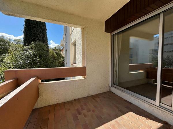 Spacieux T4 traversant très calme avec terrasse sud et garage en sous-sol