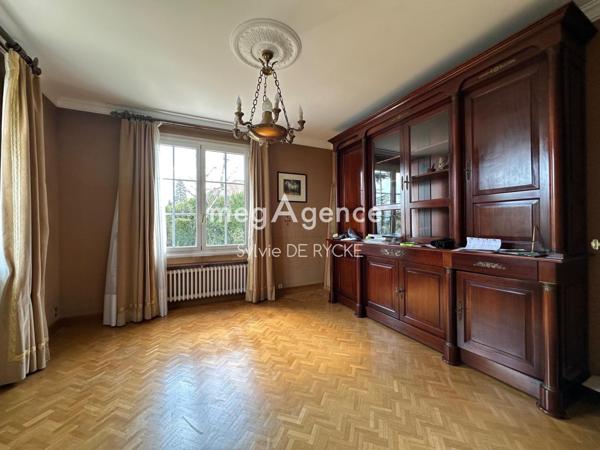 Maison à PARON, 89100 - 11 pièces 190m²
