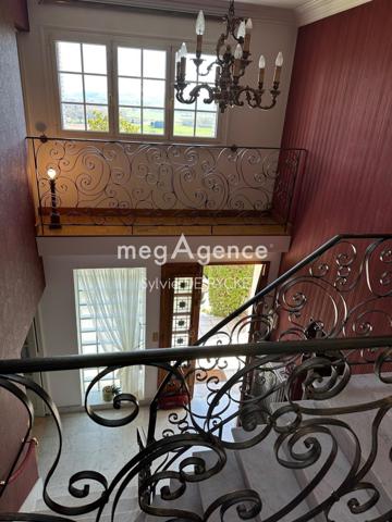 Maison à PARON, 89100 - 11 pièces 190m²