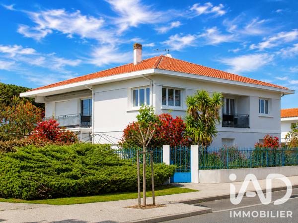 Maison à vendre 9 pièces 308 m² Arès