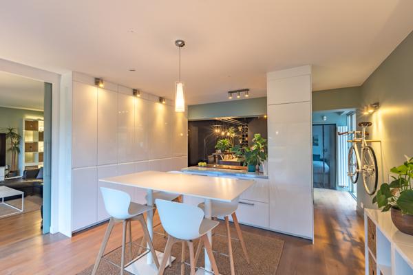 Ville-d'Avray (92410) Appartement atypique dans une copropriété de standing. Effet Maison !