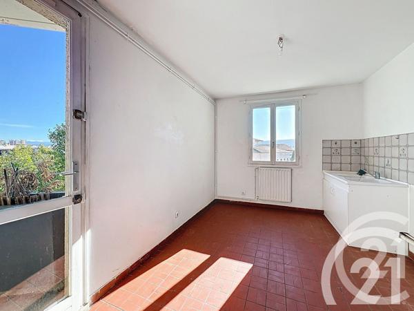 Appartement T3 à vendre  3 pièces - 76,10 m2 CAVAILLON - 84