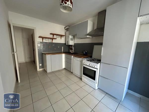 Appartement à louer 4 pièces 73m²