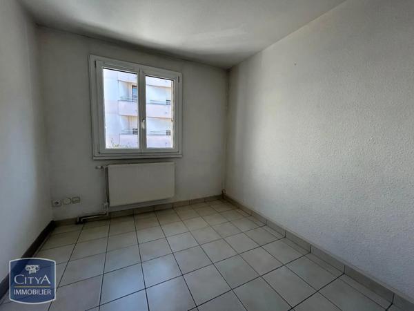 Appartement à louer 4 pièces 73m²